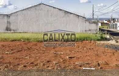 Imagem: O terreno possui 270m² de Área e está localizado em Centro