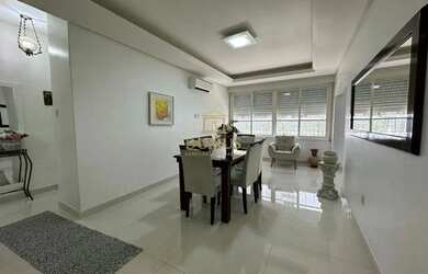 Imagem 1: Apartamento Garden Térreo 3 quartos no bairro Menino Deus em Porto Alegre