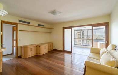 Imagem: O apartamento possui 3 Dormitórios, 4 Banheiros, 2 Vagas na