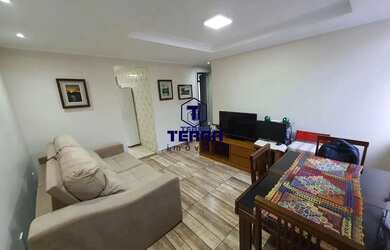 Imagem: O apartamento possui 2 Dormitórios, 1 Banheiro, 1 Vaga na garagem