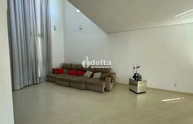 Imagem 4: Casa disponível para venda no bairro Cidade Jardim em Uberlândia MG