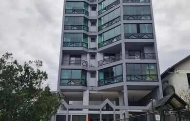 Imagem: O apartamento possui 3 Dormitórios, 2 Banheiros, 2 Vagas na