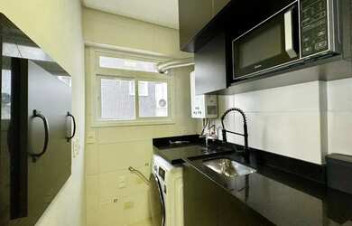 Imagem 13: Oportunidade de 2 quartos no bairro navegantes de frente e com box. Entre...