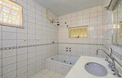 Imagem 5: Casa com terreno em Santa Felicidade Curitiba