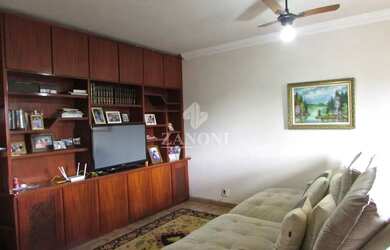 Imagem 11: Sobrado Espaçoso com Piscina em Terreno Privilegiado