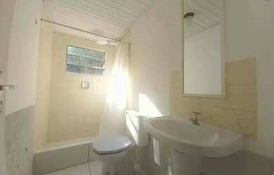 Imagem 11: Casa - Florianópolis SC. Piscina, Churrasqueira, 80m² de Áreae2 Banheiros