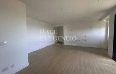 Imagem: O apartamento possui 2 Dormitórios, 2 Banheiros, 2 Vagas na