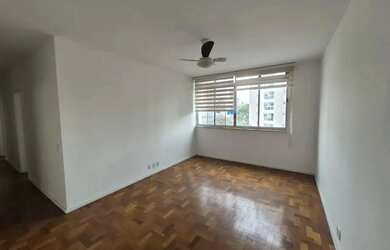 Imagem 2: Apartamento à venda com 4 dormitórios sendo 1 suíte, 2 banheiros e...