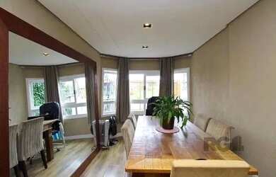 Imagem 5: Casa em Porto Alegre, no bairro Hípica, com 2 dormitório(s), e 2 banheiros, à venda