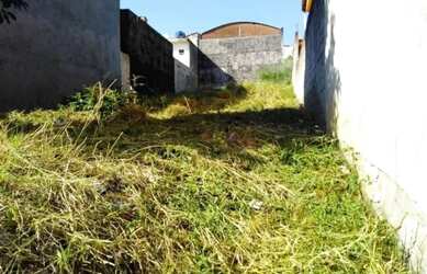 Imagem: O terreno possui 400m² de Área e está localizado em Parada