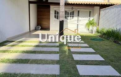 Imagem: A casa possui 3 Dormitórios, 4 Banheiros, 4 Vagas na garagem