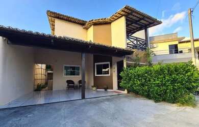 Imagem: A casa em condomínio possui 3 Dormitórios, 3 Banheiros e 195m²