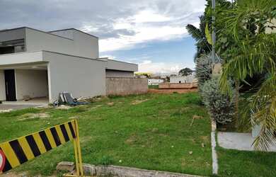 Imagem 4: LOTE NO CONDOMÍNIO JARDIM VENEZA EM SENADOR CANEDO Lote à Venda, 360.00...