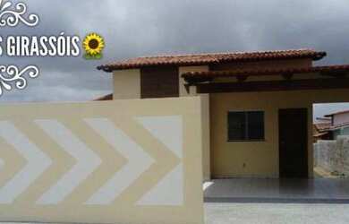 Imagem: A casa possui 3 Dormitórios, 1 Vaga na garagem e está localizado