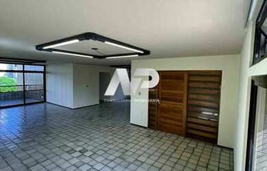 Imagem: O apartamento possui 4 Dormitórios, 2 Banheiros, 3 Vagas na