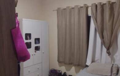 Imagem: A casa possui 2 Dormitórios, 1 Banheiro, 80m² de Área e