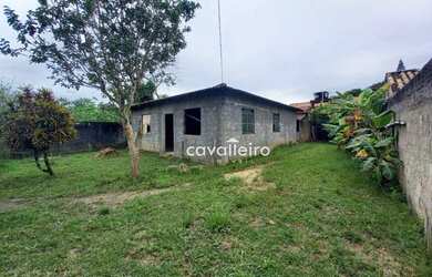 Imagem: A casa possui 2 Dormitórios, 2 Banheiros, 3 Vagas na garagem