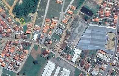 Imagem: O terreno possui 200m² de Área e está localizado em Amargosa