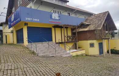 Imagem: O depósito possui 540m² de Área e está localizado em Quatro