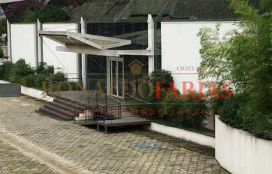 Imagem: O depósito possui 8761m² de Área e está localizado em Alphaville