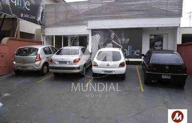 Imagem: O depósito possui 4 Vagas na garagem e 226m² de Área e está