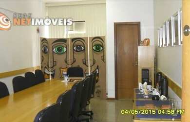 Imagem: O depósito possui 1 Vaga na garagem, 26m² de Área e está