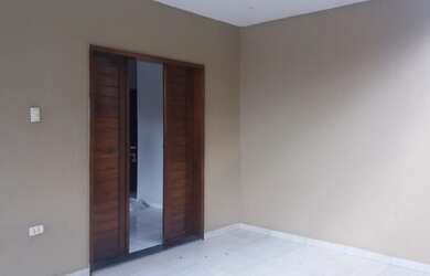 Imagem: A casa possui 5 Dormitórios, 4 Banheiros, 3 Vagas na garagem