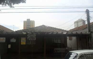 Imagem: A casa possui 2 Dormitórios, 1 Banheiro, 3 Vagas na garagem