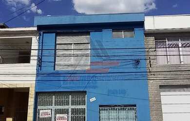 Imagem: A casa possui 5 Dormitórios, 5 Banheiros, 1 Vaga na garagem