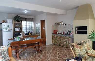 Imagem: O depósito possui 5 Vagas na garagem, 440m² de Área e está