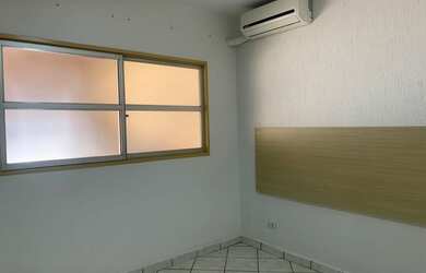 Imagem 9: A casa em condomínio está localizado no bairro Jardim Novo Mundo próximo...