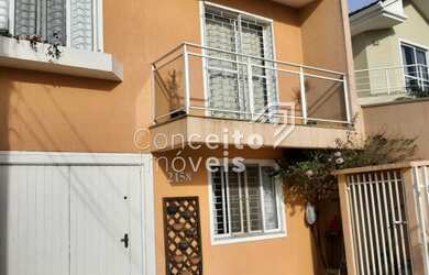 Imagem: A casa possui 3 Dormitórios, 1 Banheiro, 170m² de Área e