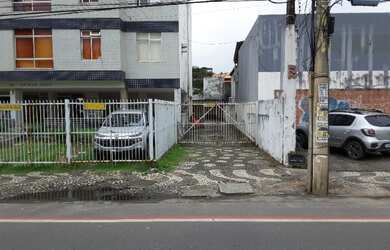Imagem: O depósito possui 1 Vaga na garagem, 15m² de Área e está