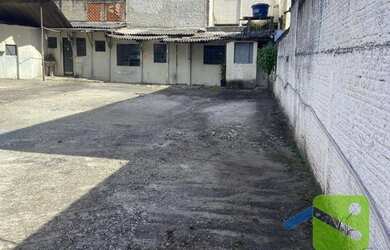 Imagem: O depósito possui 500m² de Área e está localizado em Rio