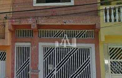 Imagem: A casa possui 3 Dormitórios, 2 Banheiros, 3 Vagas na garagem