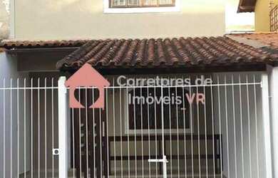 Imagem: A casa possui 3 Dormitórios, 2 Banheiros, 1 Vaga na garagem