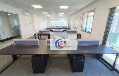 Imagem: O depósito possui 5 Vagas na garagem, 285m² de Área e está