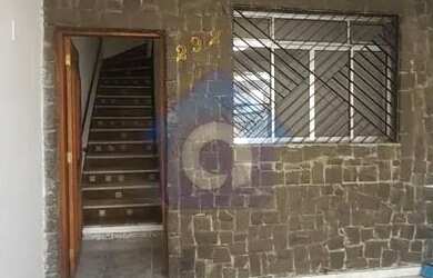 Imagem: A casa possui 2 Dormitórios, 2 Banheiros, 1 Vaga na garagem