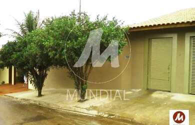 Imagem: A casa possui 4 Dormitórios, 3 Banheiros, 4 Vagas na garagem