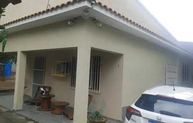 Imagem: A casa possui 2 Dormitórios, 2 Banheiros, 60m² de Área e