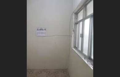 Imagem: A casa possui 1 Dormitório, 1 Banheiro e está localizado