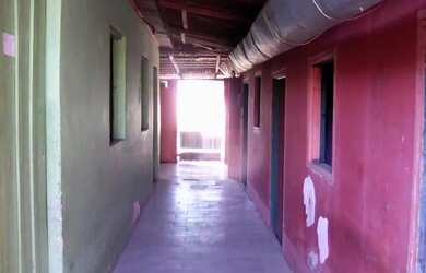 Imagem 2: VENDE SE CASA OU TERRENO. 1.035m² de Área, 3 Banheirose5 Dormitórios