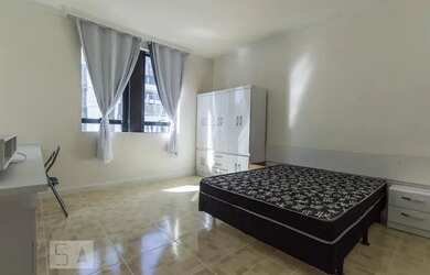 Imagem: O studio possui 1 Dormitório, 1 Banheiro, 1 Vaga na garagem