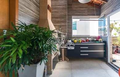 Imagem: O apartamento na cobertura possui 3 Dormitórios, 2 Banheiros