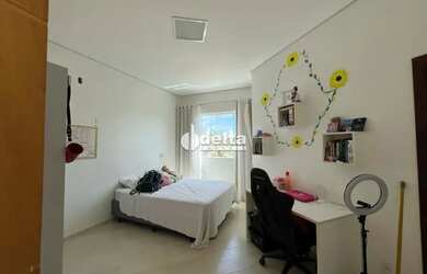 Imagem 13: Casa disponível para venda no bairro Cidade Jardim em Uberlândia MG