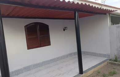 Imagem 2: Alugar casa. Varanda, 1 Banheiroe2 Dormitórios