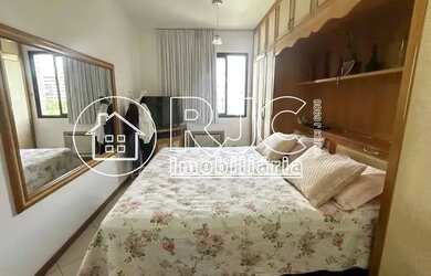 Imagem 15: Imóvel para venda possui 136 metros quadrados com 4 quartos em Barra...