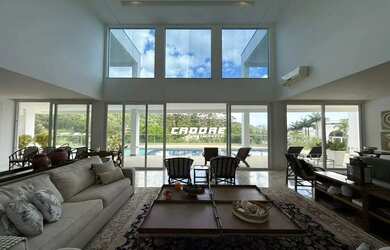 Imagem 6: Luxo, Conforto e Exclusividade: Residência de 6 Suítes com Piscina no Condomínio Horizonta