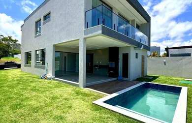 Imagem 2: Casa à Venda em Alphaville Litoral Norte 2 4 suítes - Alphaville Abrantes...