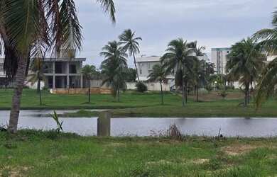 Imagem: O terreno possui 760m² de Área e está localizado em Barra